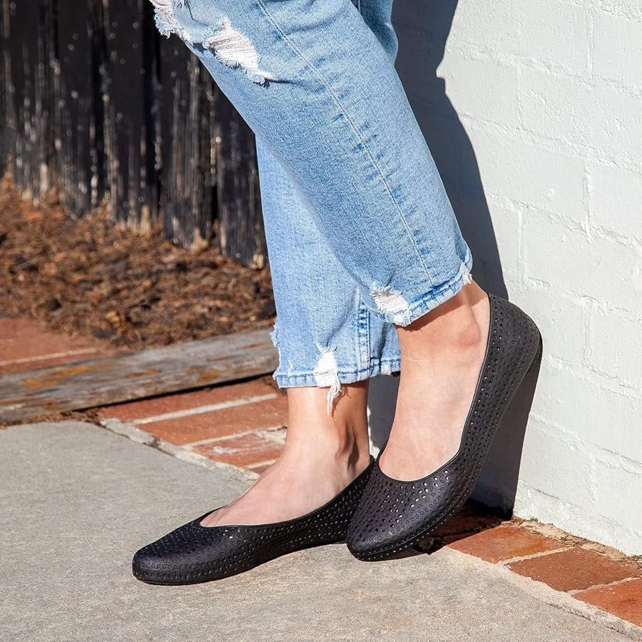 Okabashi: The Comfort Footwear Brand Redefining Fashion and Everyday Lifestyle
